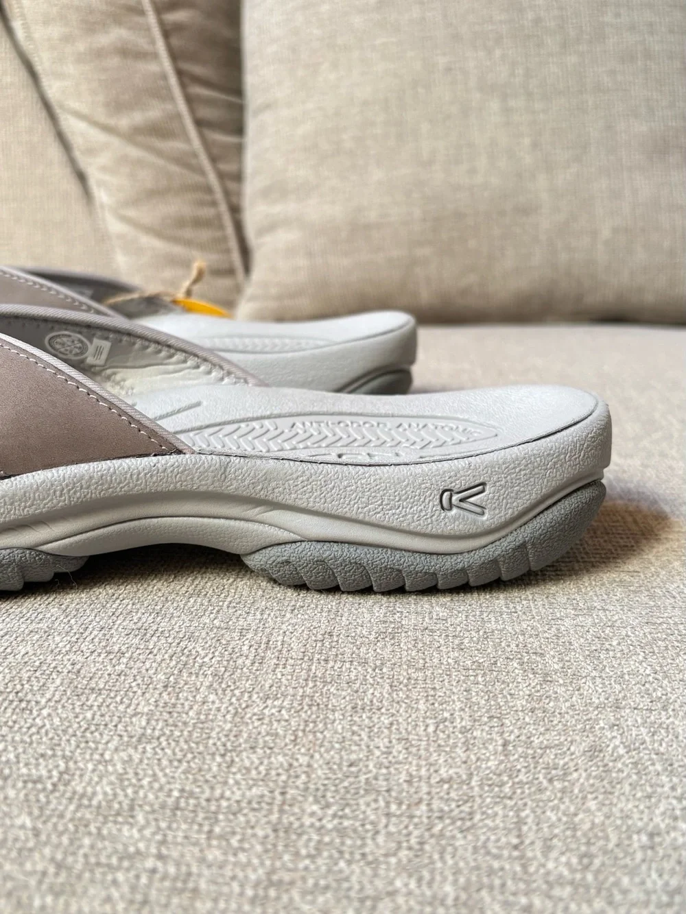 Keen Men's Leather Flip-Flop Sandals.  New with tags